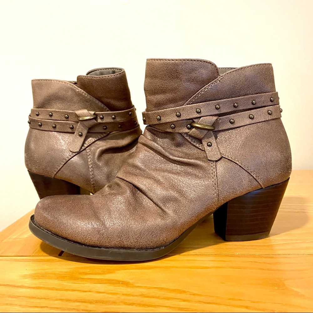 Bare Traps Ankle Boots with Zipper